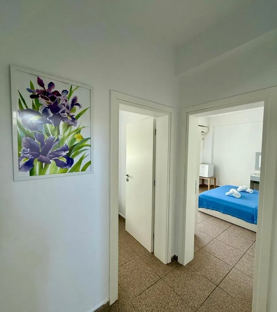 Hotel Stolis Himarë 0*,