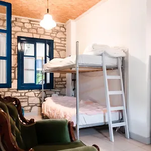 Himara Hostel Himare